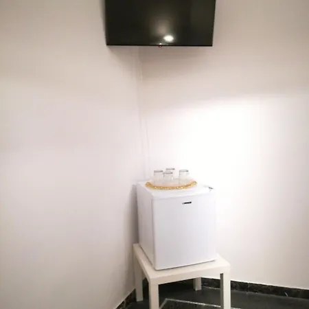 לינה וארוחת בוקר Le Logge פיזה